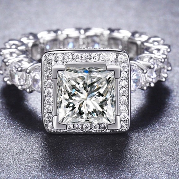 CZ Fashion Ring - Picture 1 of 7